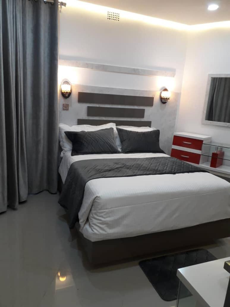 Kaazmein Lodge Λίβινγκστον Εξωτερικό φωτογραφία